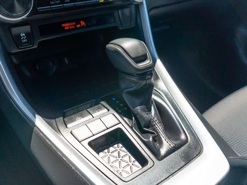 Used 2020 Toyota RAV4 LE w/ Carpet Mat Package FWD image 24