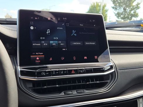 New 2026 Jeep Compass Limited image 28