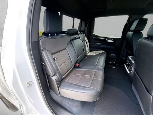 Used 2025 Chevrolet Silverado 1500 High Country w/ Technology Package RWD image 28
