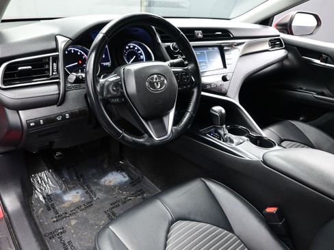 Used 2019 Toyota Camry SE image 13