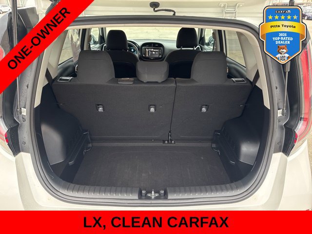 Used 2025 Kia Soul LX FWD image 15