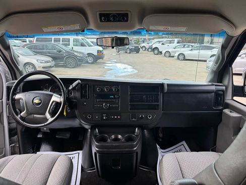 Used 2016 Chevrolet Express 3500 LT w/ LT Preferred Equipment Group image 39
