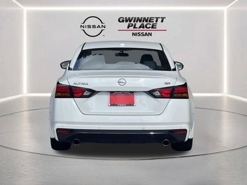 Used 2024 Nissan Altima 2.5 SR FWD image 22