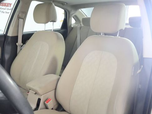 Used 2010 Hyundai Elantra GLS w/ Sunroof Pkg 3 FWD image 23