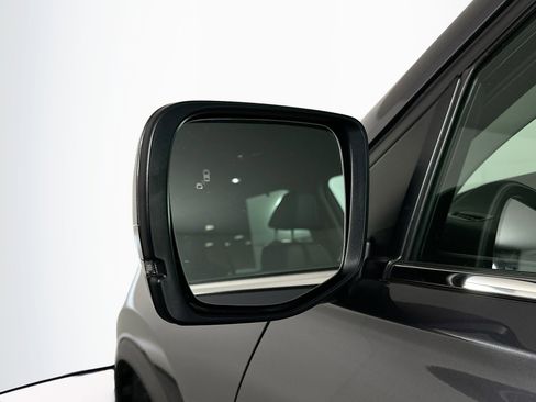 Used 2024 Honda Pilot EX-L image 16