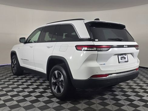 Used 2024 Jeep Grand Cherokee Limited 4xe AWD/4WD image 5
