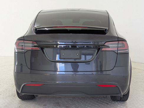Used 2025 Tesla Model X image 10