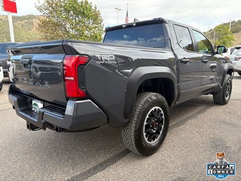 Certified 2025 Toyota Tacoma TRD Off-Road AWD/4WD image 9