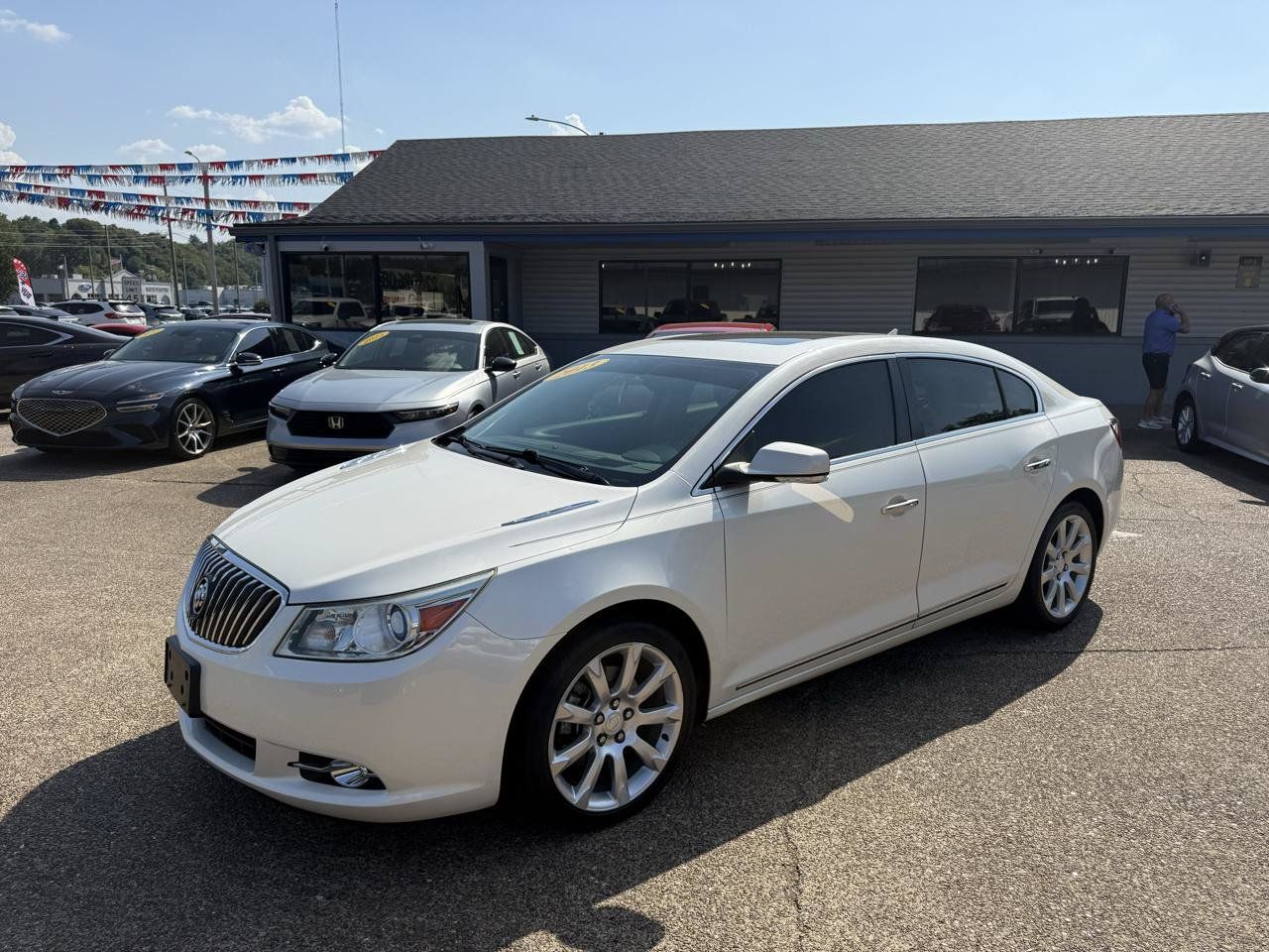 Used 2013 Buick LaCrosse Touring FWD image 3