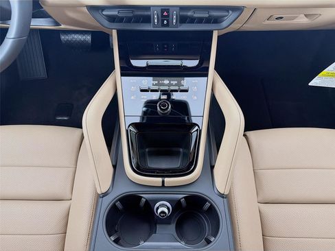 New 2026 Porsche Cayenne AWD/4WD image 18