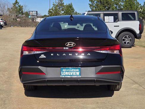 New 2026 Hyundai Elantra Sport image 5