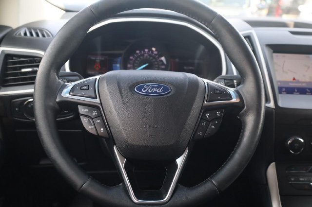 Used 2020 Ford Edge SEL w/ Convenience Package FWD image 8