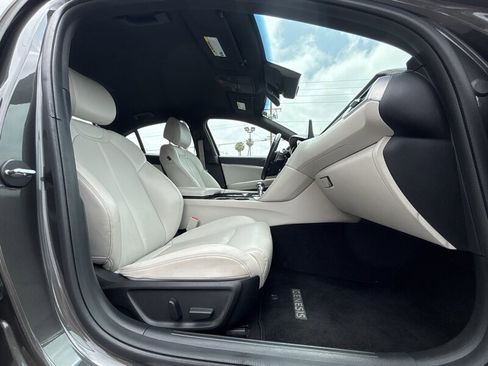 Used 2024 Genesis G70 2.5T RWD image 22