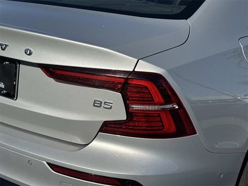 Used 2024 Volvo S60 B5 Plus image 7