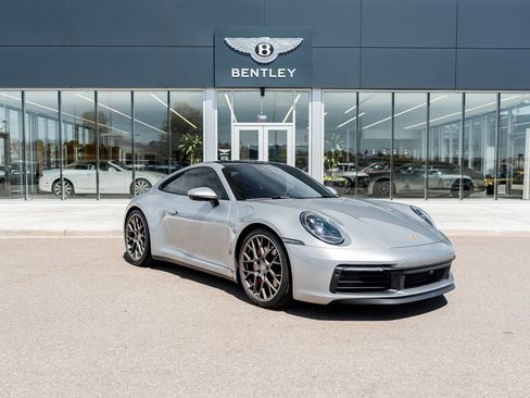 Used 2024 Porsche 911 Carrera S RWD image 17