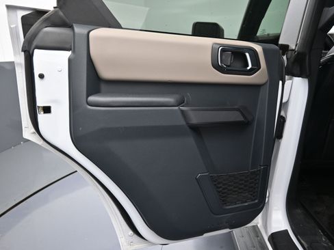 Used 2024 Ford Bronco Wildtrak image 14