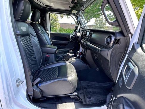 Used 2022 Jeep Gladiator Sport AWD/4WD image 21