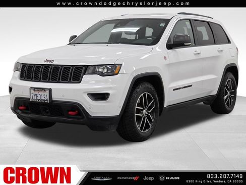 Used 2018 Jeep Grand Cherokee Trailhawk AWD/4WD image 3