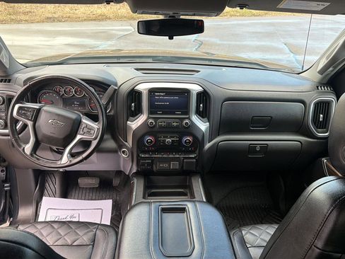 Used 2020 Chevrolet Silverado 1500 RST image 31