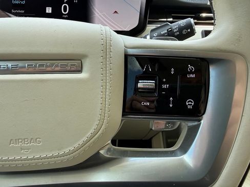 Used 2024 Land Rover Range Rover SE AWD/4WD image 25