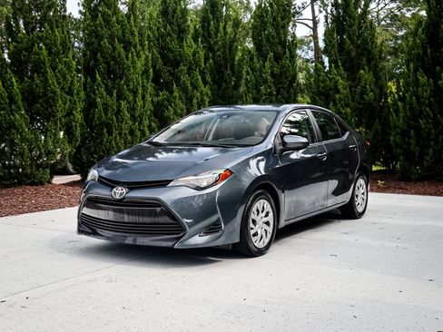 Used 2019 Toyota Corolla LE FWD image 5