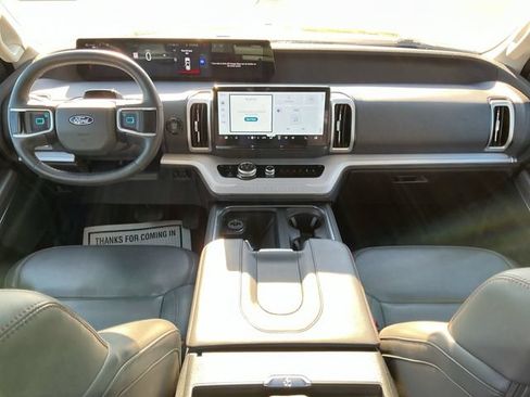 Certified 2025 Ford Expedition Active AWD/4WD image 21