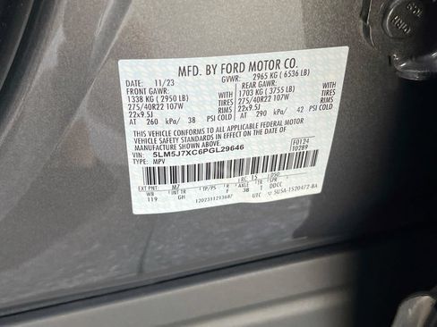 Used 2023 Lincoln Aviator Reserve w/ Equipment Group 201A AWD/4WD image 34