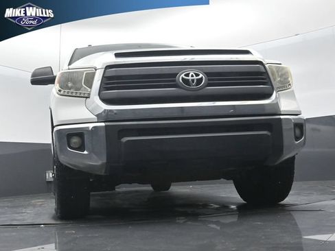 Used 2014 Toyota Tundra SR5 AWD/4WD image 18