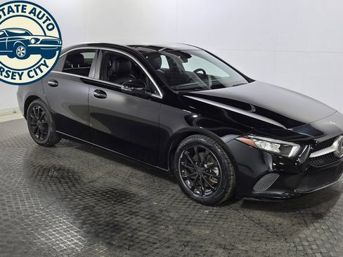 Used 2021 Mercedes-Benz A 220 image 9