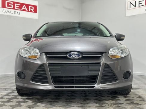 Used 2014 Ford Focus SE FWD image 4