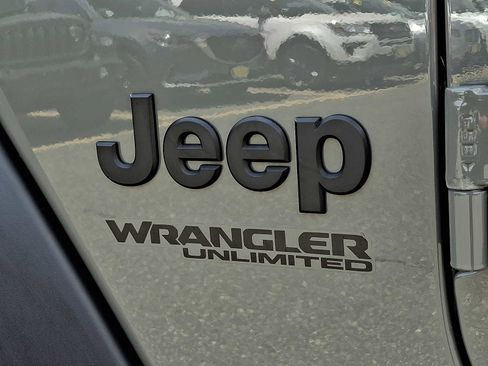 Used 2022 Jeep Wrangler Unlimited Sport AWD/4WD image 29