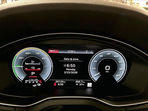 Used 2024 Audi Q5 e Prestige AWD/4WD image 26
