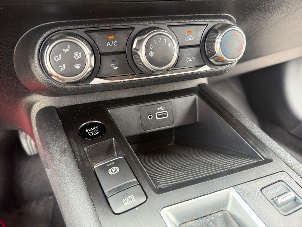 Used 2025 Nissan Kicks S AWD/4WD image 17