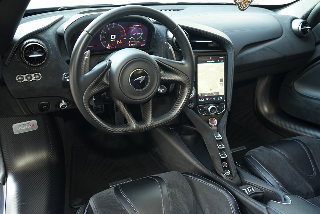Used 2020 McLaren 720S Spider RWD image 12