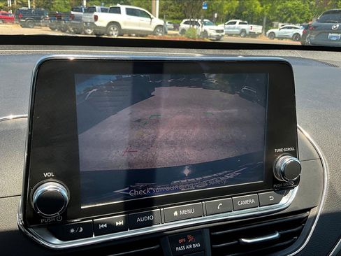 Used 2019 Nissan Altima 2.5 S FWD image 21