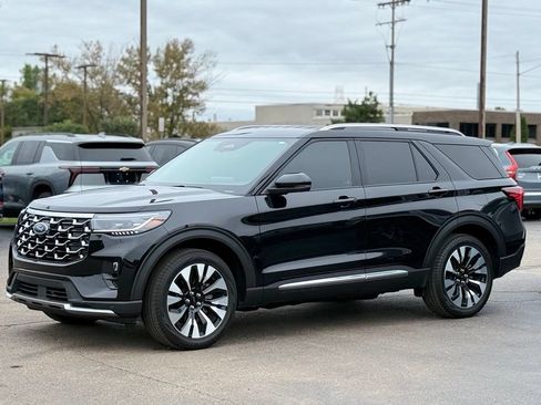 Used 2026 Ford Explorer Platinum w/ LUX Leather Package AWD/4WD image 44