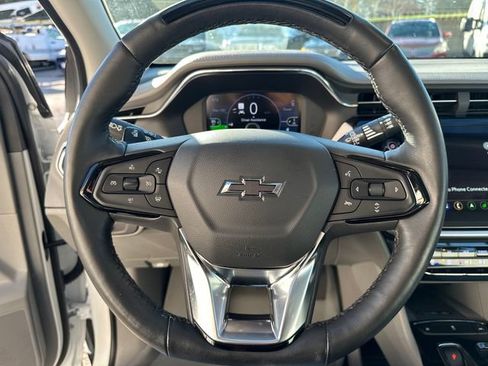 Used 2023 Chevrolet Bolt EUV Premier w/ Sun & Sound Package image 29