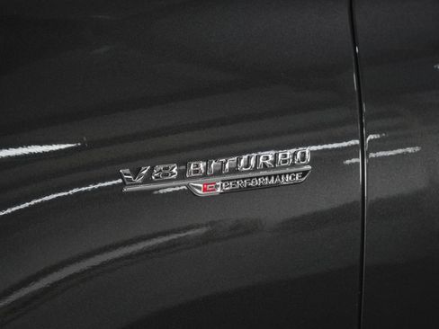 Used 2025 Mercedes-Benz S 63 AMG S image 17