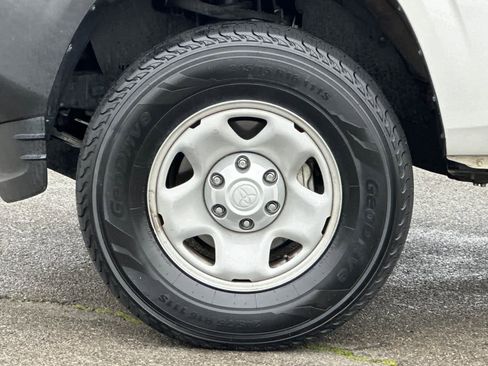 Certified 2022 Toyota Tacoma SR image 28