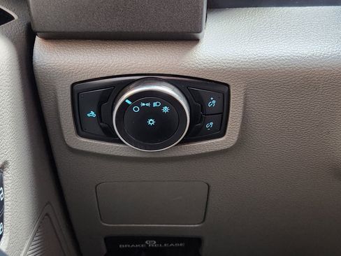 Used 2022 Ford F250 XL w/ Power Equipment Group image 24