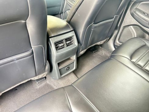 Used 2024 Ford Edge SEL image 24