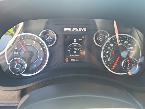 Used 2024 RAM 2500 Tradesman w/ Chrome Appearance Group image 10