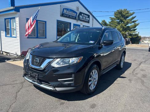 Used 2019 Nissan Rogue SV image 11