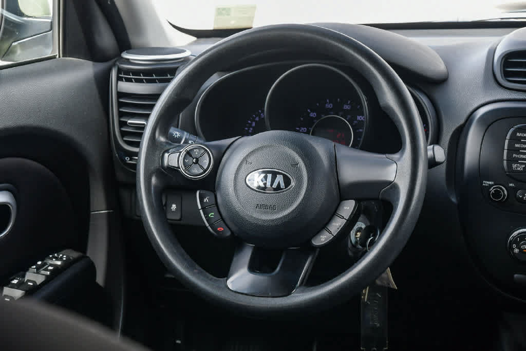 Used 2015 Kia Soul FWD image 13