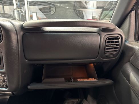 Used 2002 Chevrolet Blazer LS w/ Preferred Equipment Group image 86