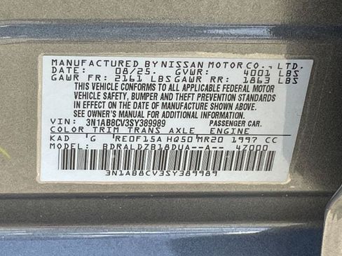 Used 2025 Nissan Sentra SV FWD image 28