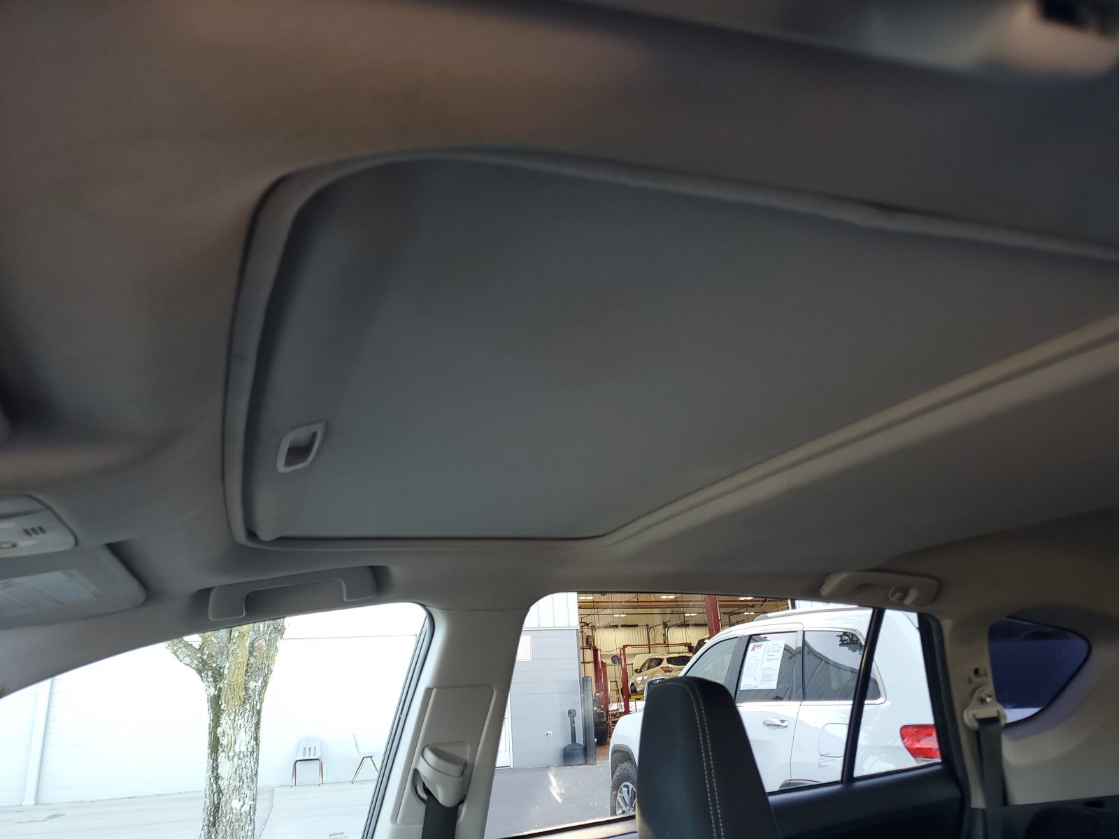 Used 2013 Toyota RAV4 XLE AWD/4WD image 19