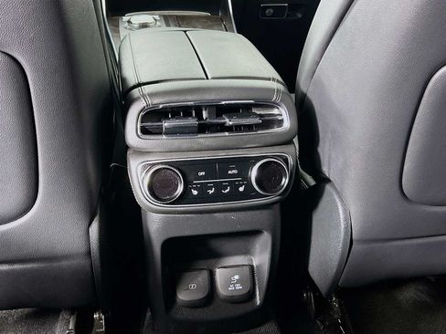 Used 2024 Genesis GV80 2.5T w/ Prestige Package AWD/4WD image 27