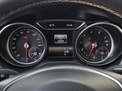 Used 2018 Mercedes-Benz GLA 250 4MATIC image 13