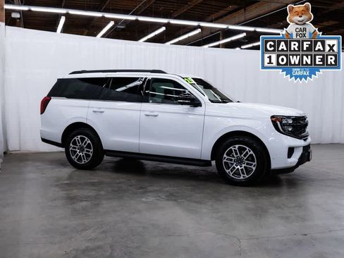 Used 2025 Ford Expedition Active AWD/4WD image 1